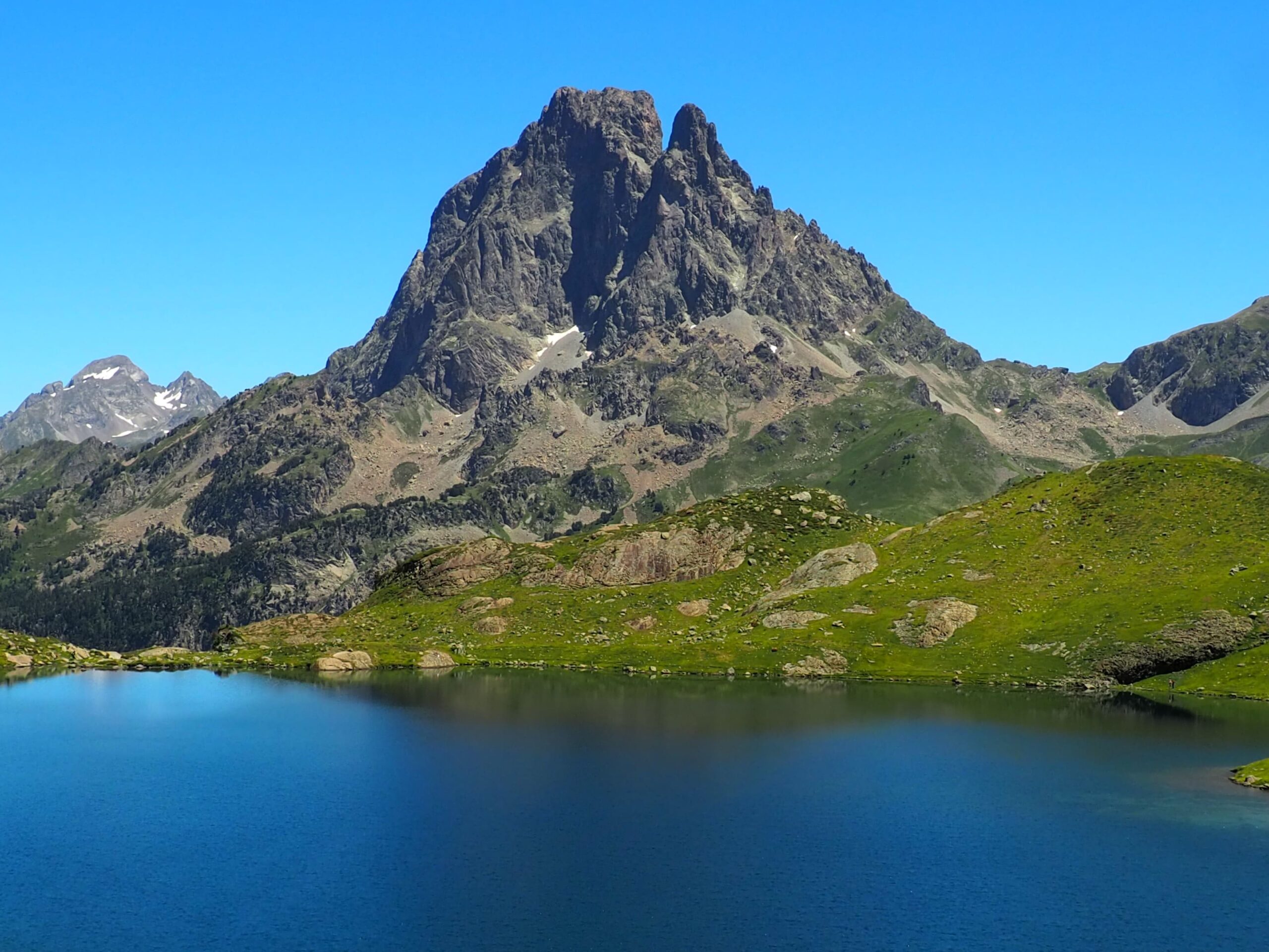 Lagos de Ayous ruta imprescindible en el Pirineo Francés Francia