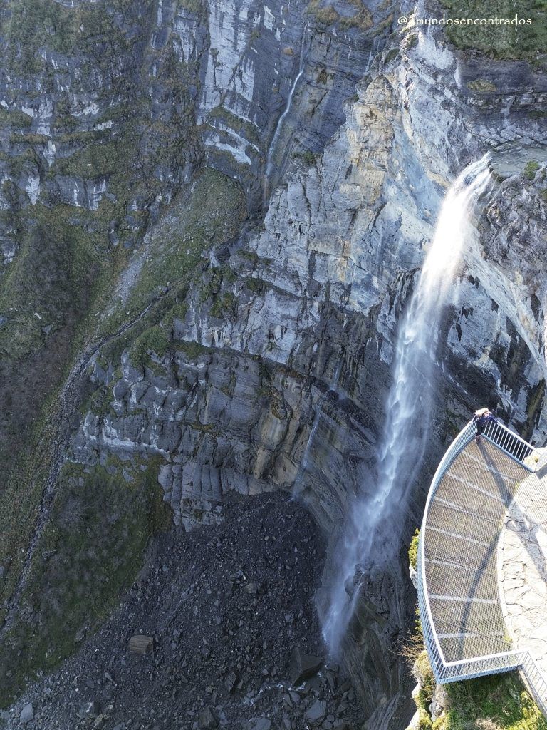 Salto del NerviĂłn, PaĂs Vasco
