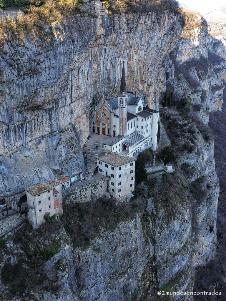 Santuario de la Madonna della Corona
