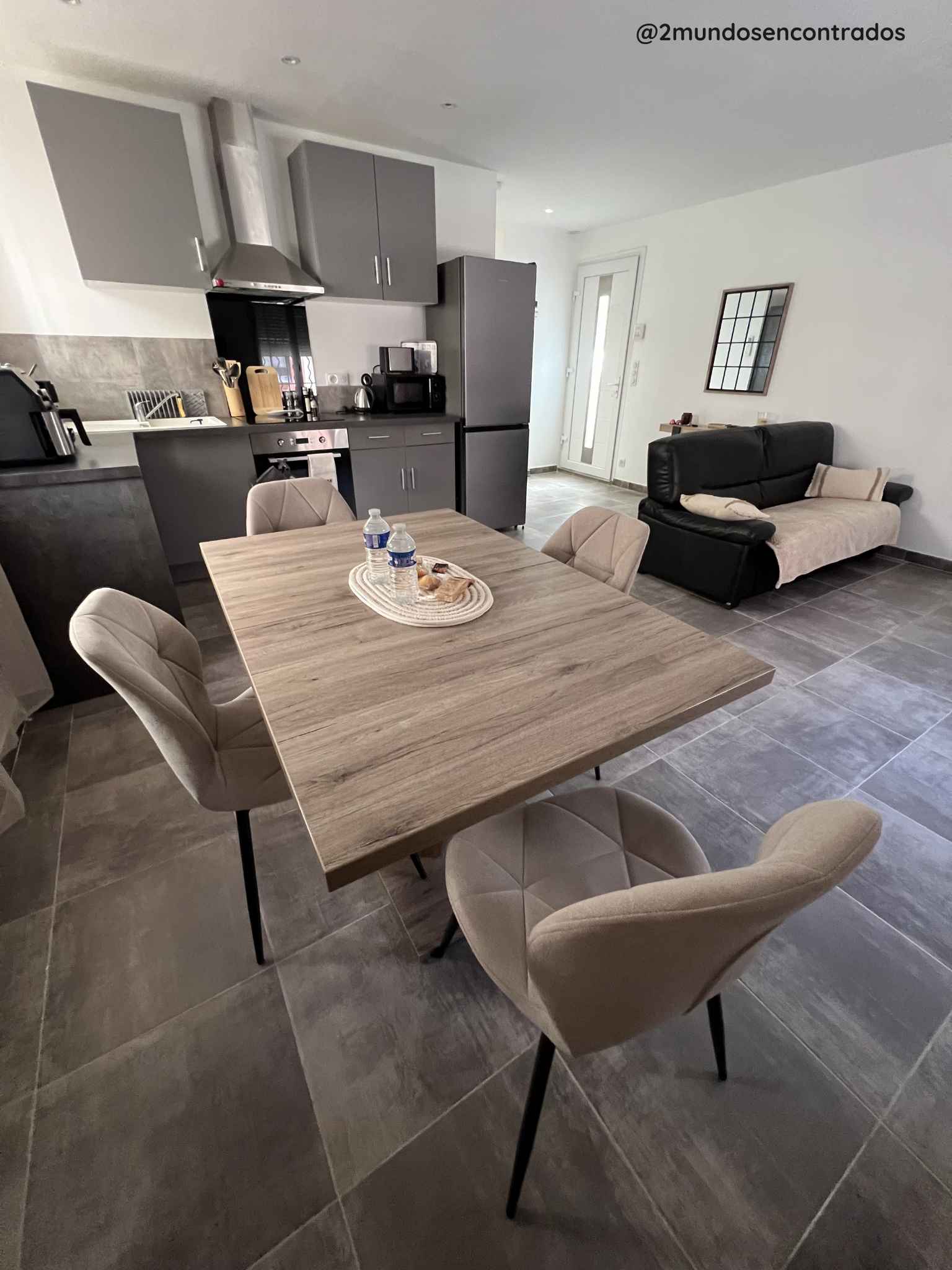 Apartamento en Garons, Francia