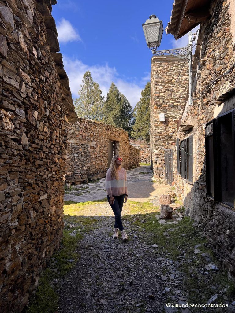 Escapada por los pueblos negros y rojos, El Muyo