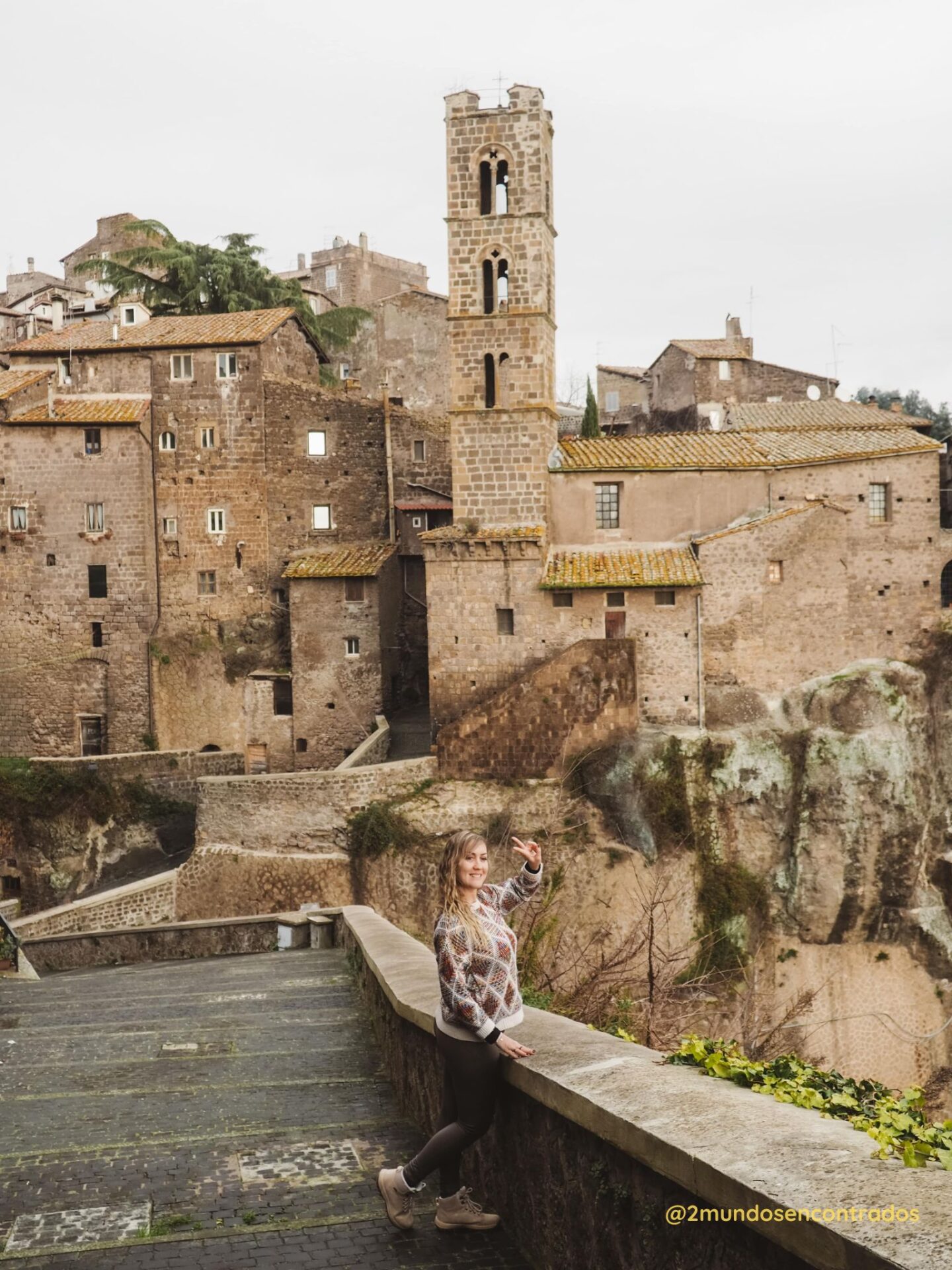 Panorámica de Ronciglione, con su casco histórico medieval y ambiente local en la Tuscia, Lacio.