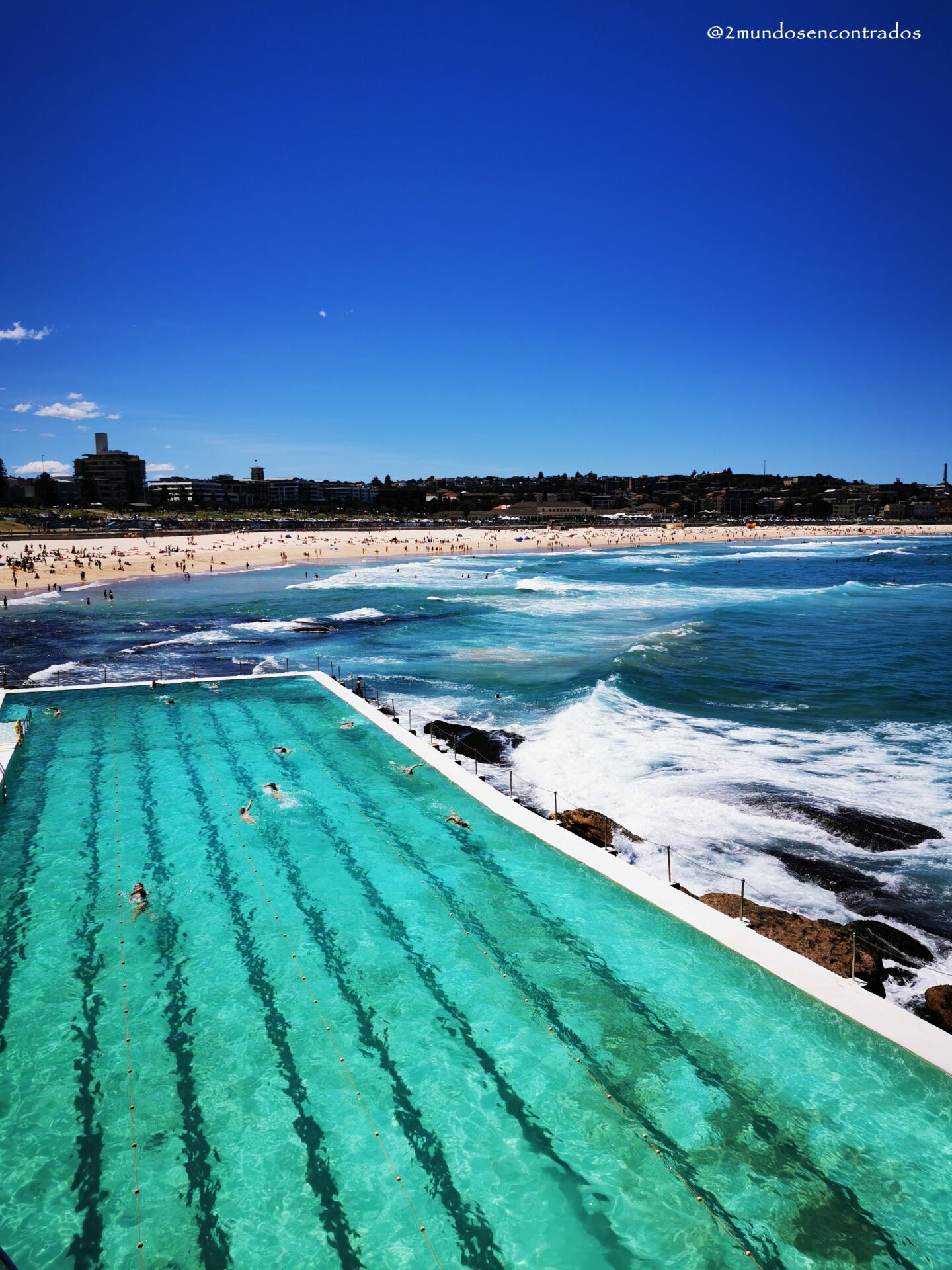 Bondi Beach en Sídney, parada imprescindible en un itinerario de 4 días