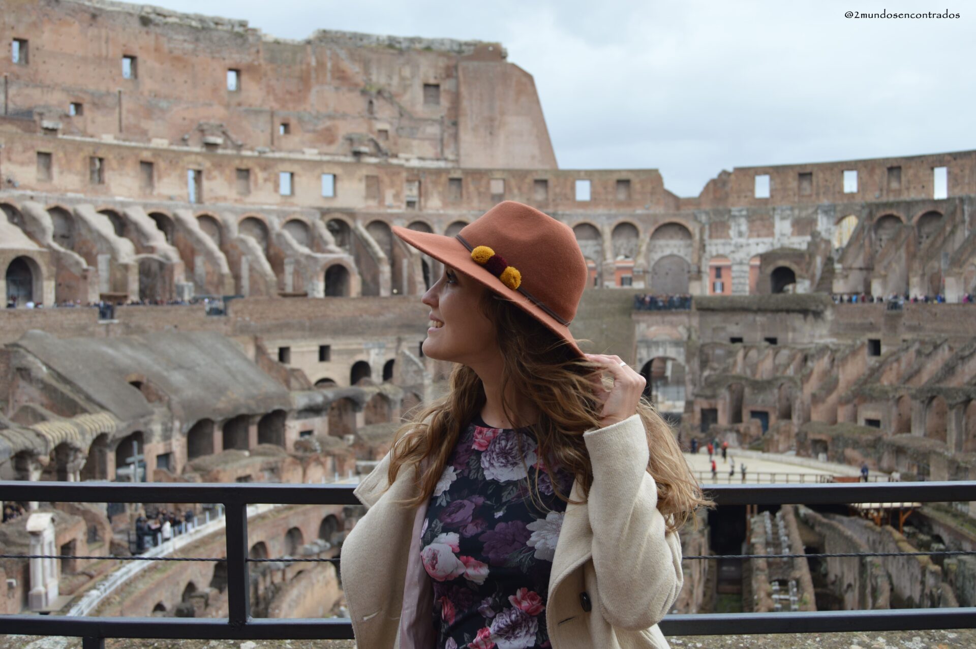 Colosseum al atardecer durante nuestro viaje a Roma