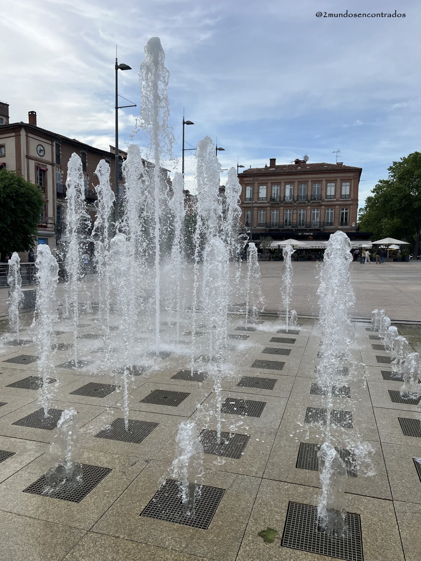 Place du Vigan, una de las plazas principales del centro de Albi.