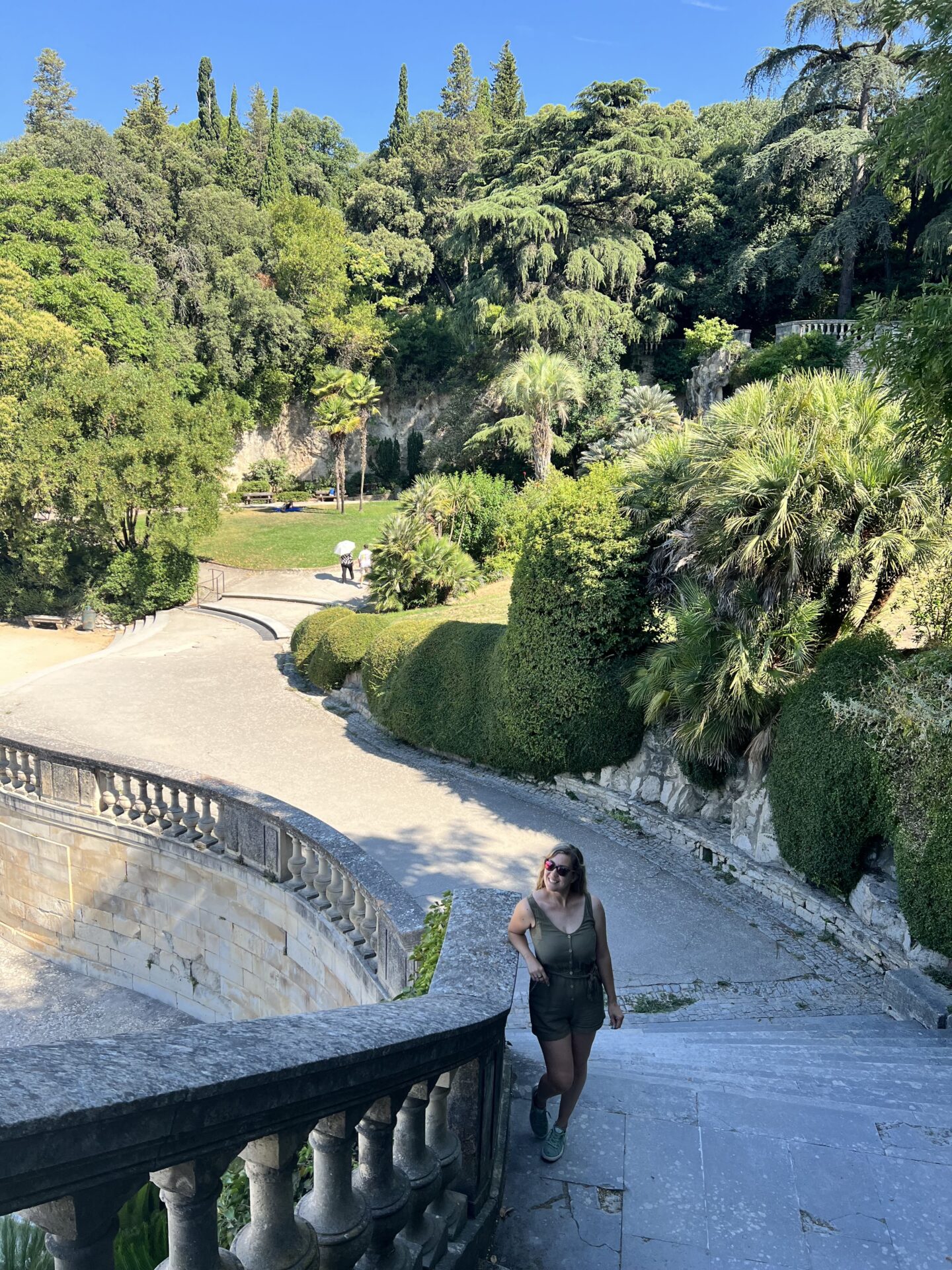 Vista de los Jardines de la Fontaine de Nimes, uno de los parques históricos más bonitos de Francia y un lugar imprescindible para pasear por la ciudad.