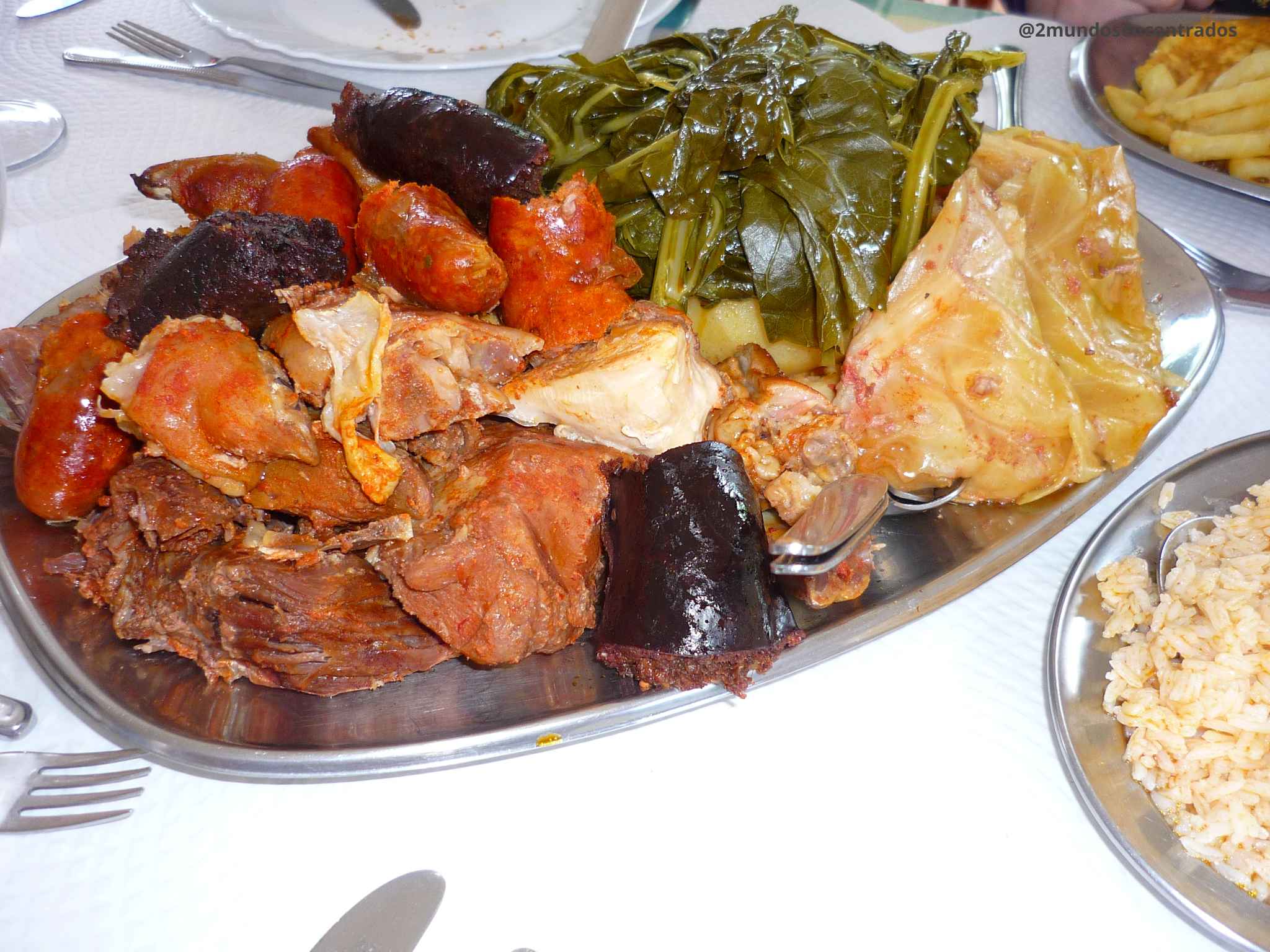 Cozido das Furnas, plato típico cocinado con calor volcánico en São Miguel